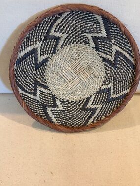 NEW Africa Woven Basket. Made by the Binga people of Zambia/Zimbabwe